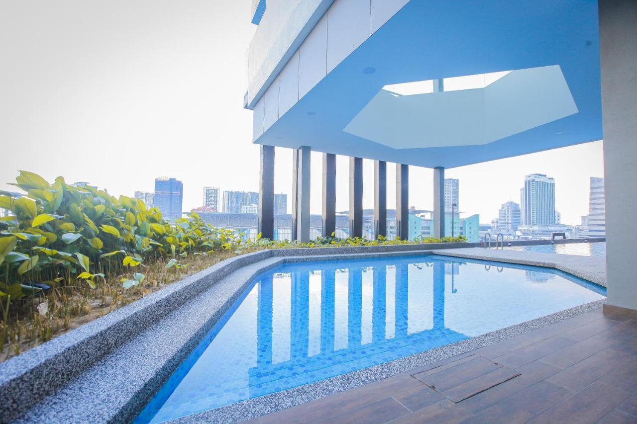 Twin Tower By The One - 10m Walk To Jb Custom & Ciq Apartment *